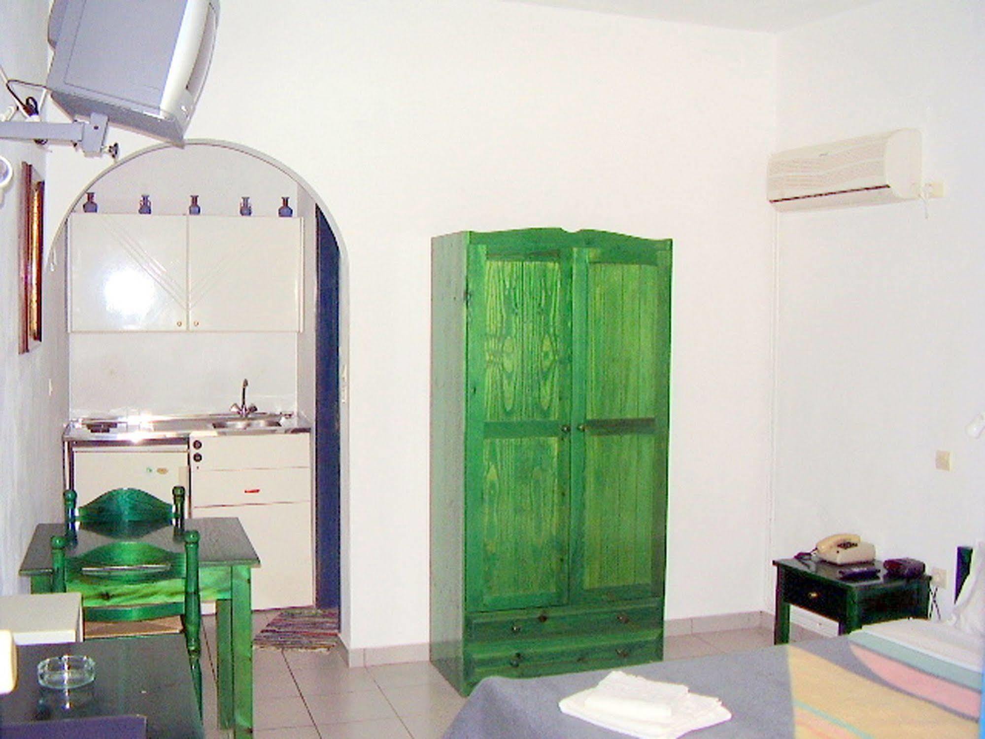 Ikaros Studios & Apartments Naxos City Zewnętrze zdjęcie