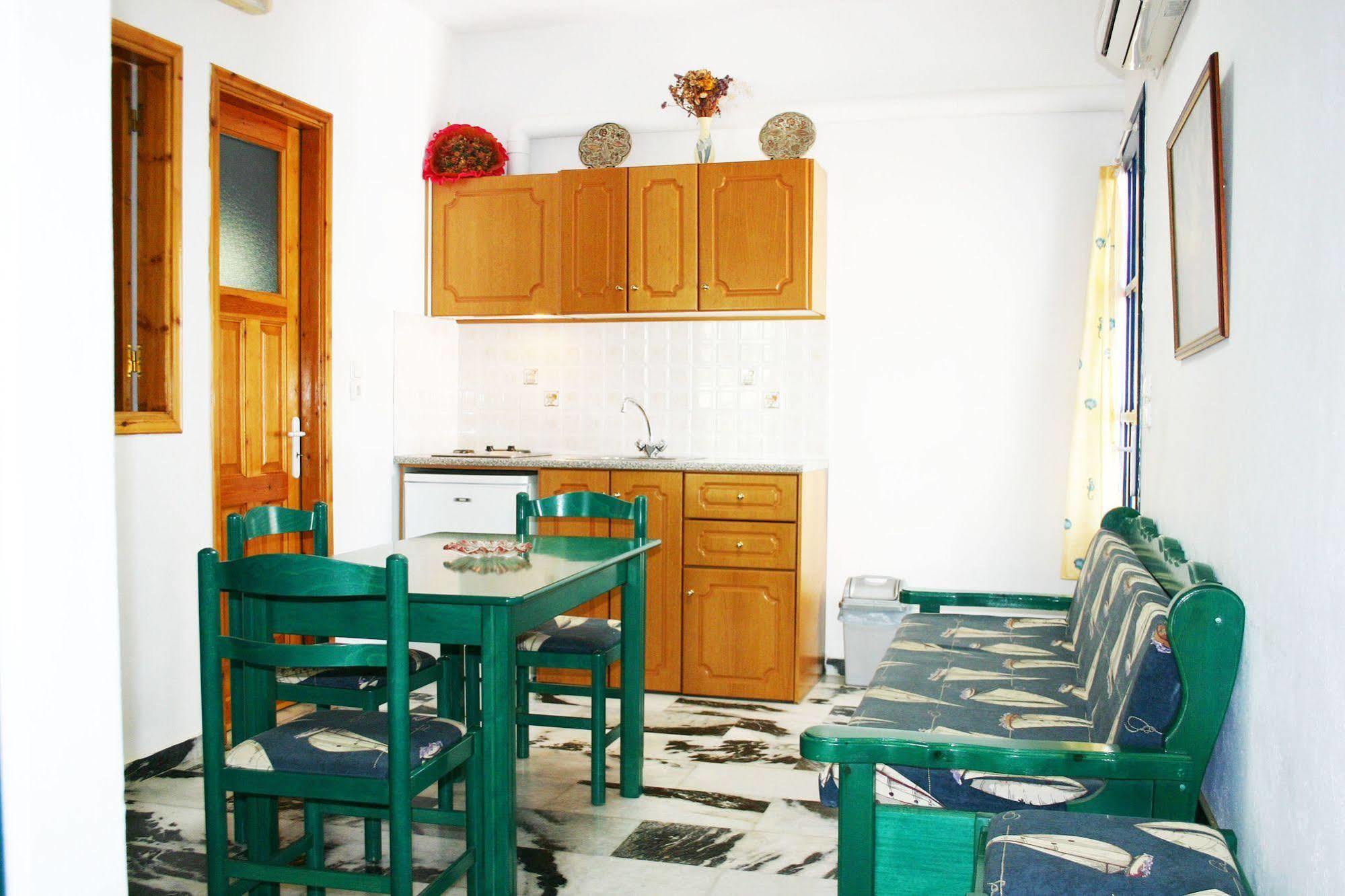 Ikaros Studios & Apartments Naxos City Zewnętrze zdjęcie